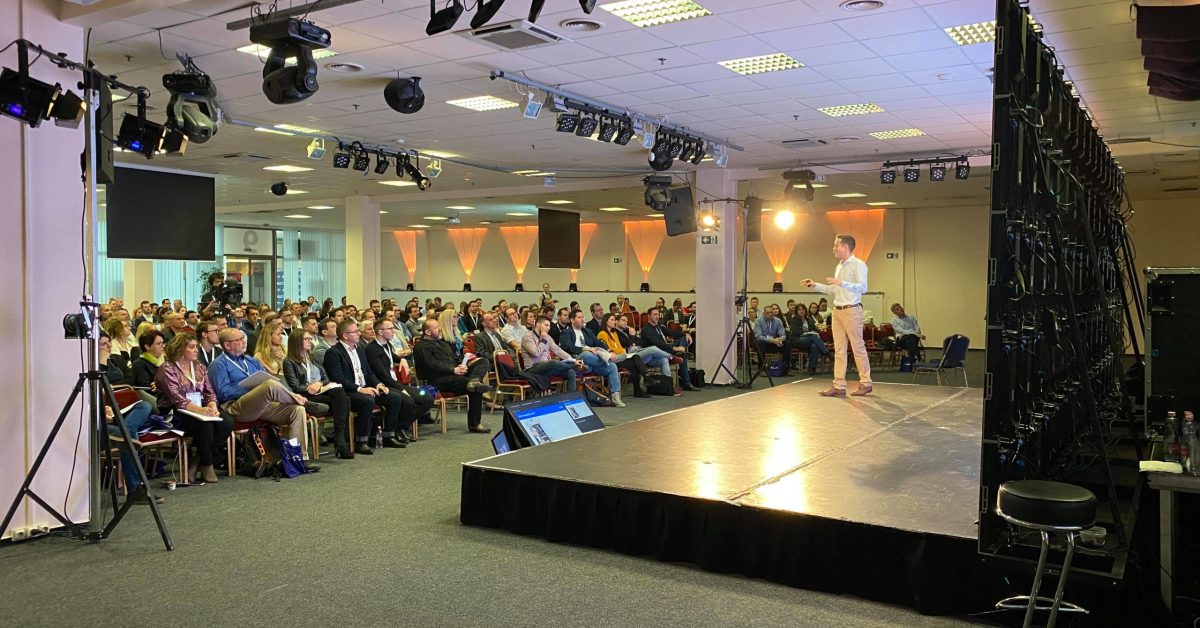 83455402_1479849815505192_3355817944486510592_n